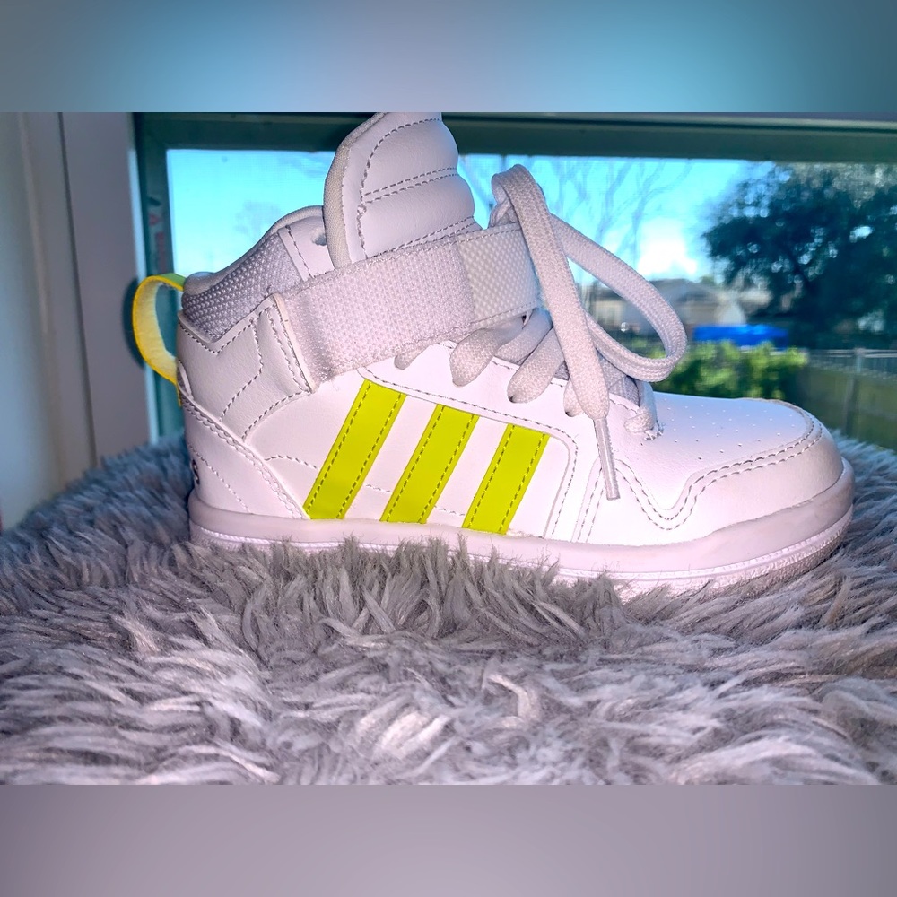 Adidas High Tops Toddler Girls Size 11